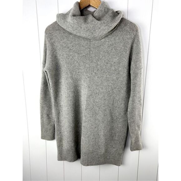 Vince‎ Gray Wool and Cashmere Turtleneck Sweater Size XS Oversized Tunic - Picture 1 of 9